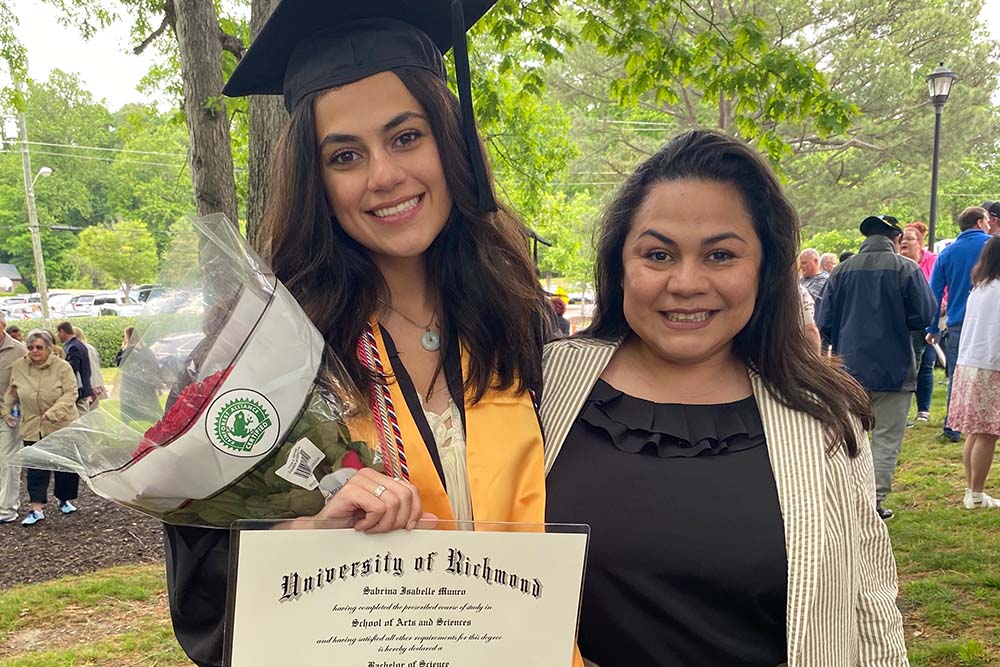 CNL student Sabrina Munro and her mom